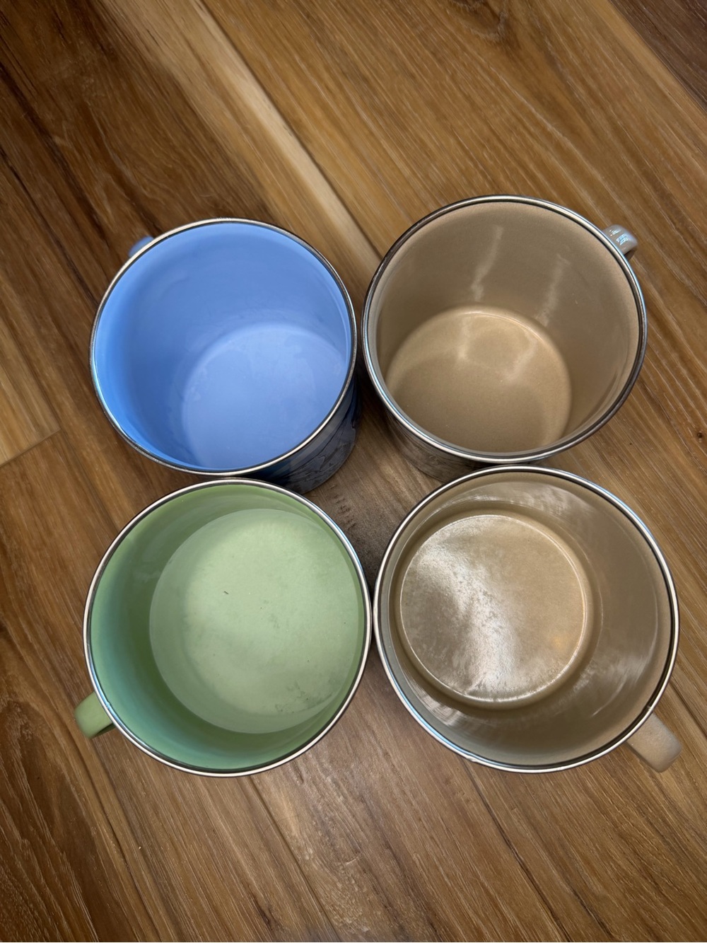 Outdoor Wildlife Enamel Camping Mugs - Set of 4 (Blue, Tan, Green) - Picture 3 of 10